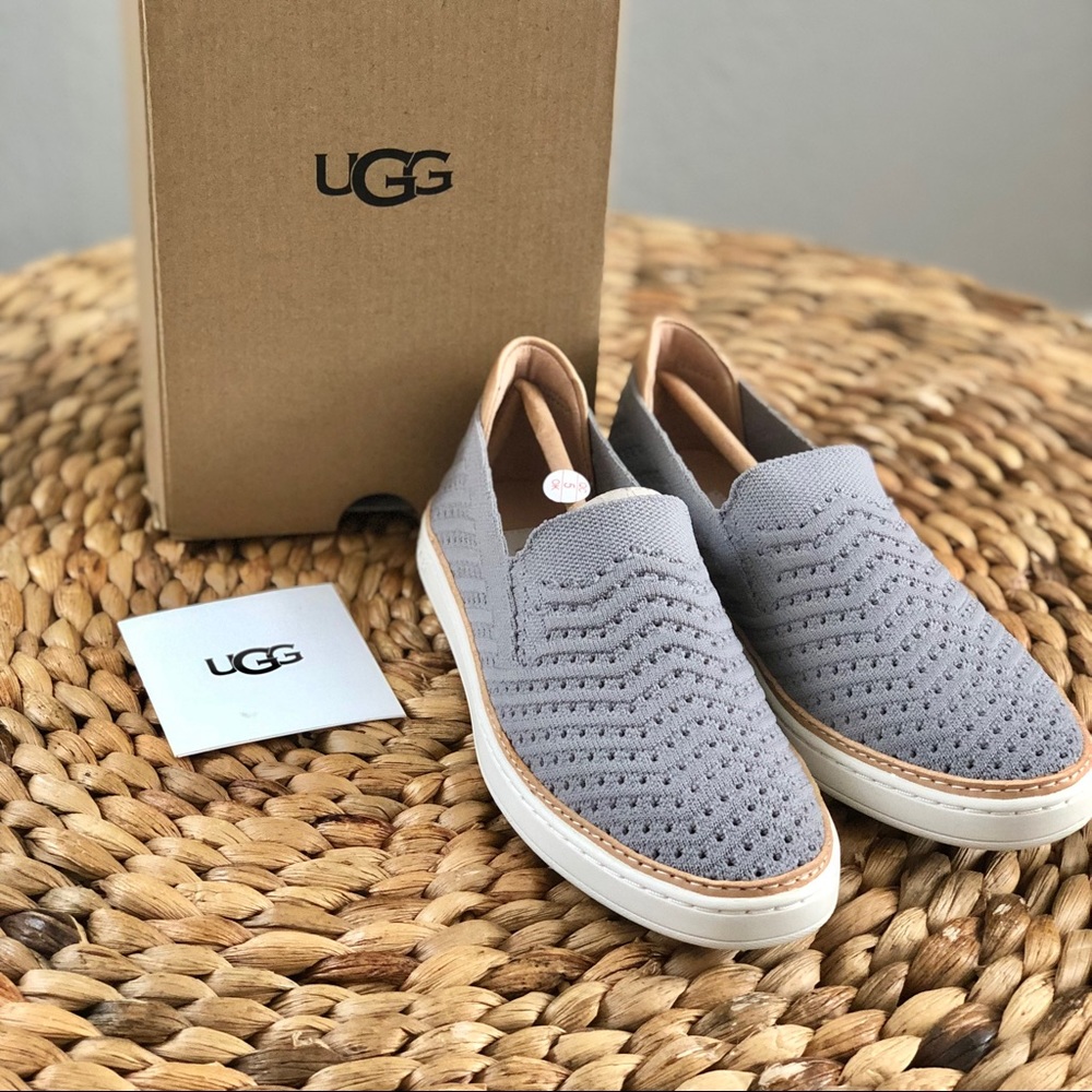 *NWT* UGG Sammy Slip On
